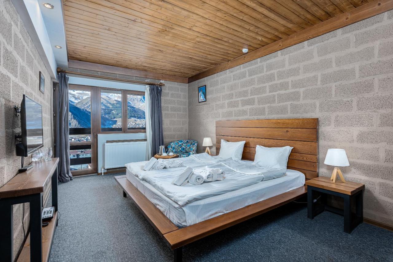 Alpine Lounge Boutique Hotel Stepantsminda Exterior photo