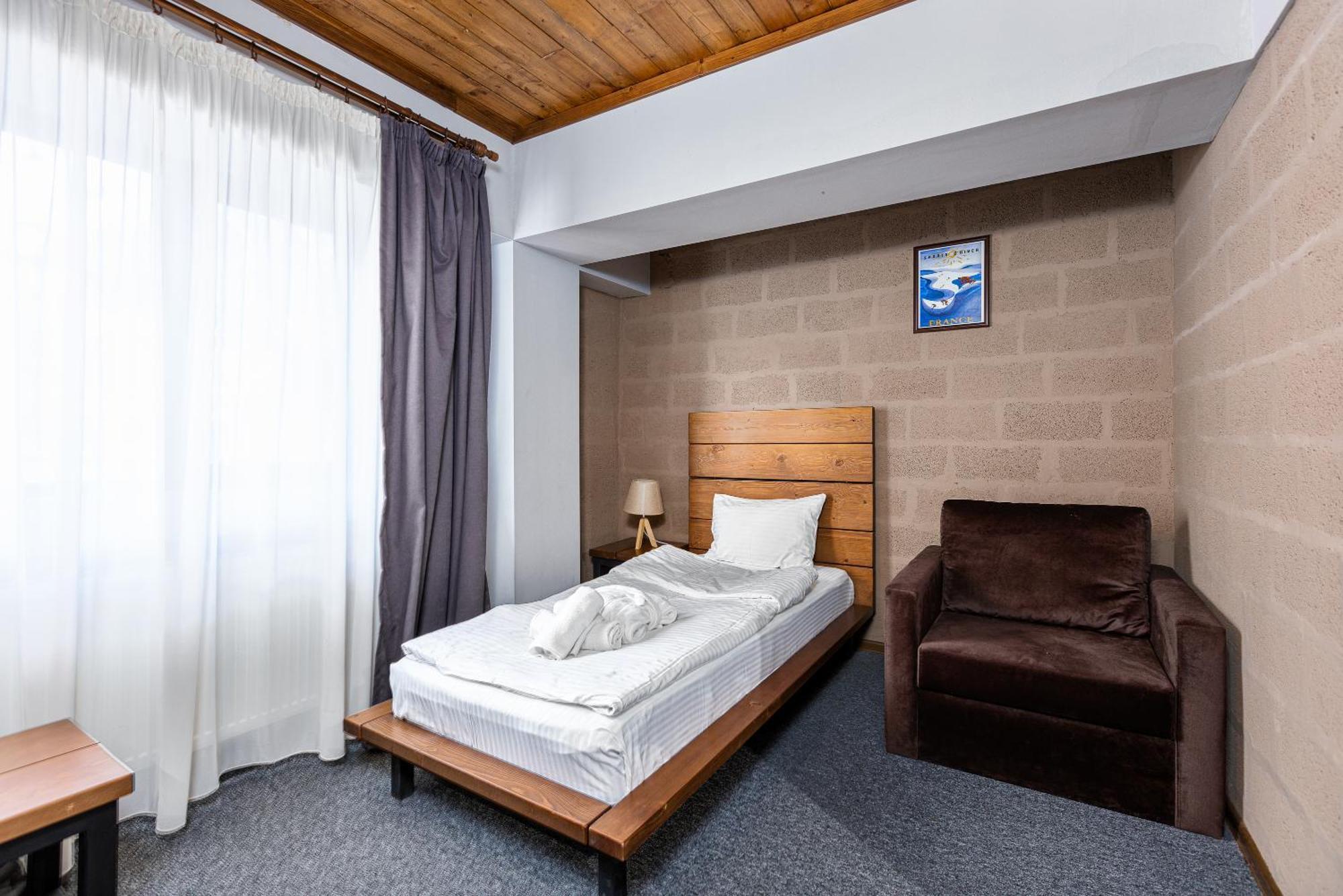 Alpine Lounge Boutique Hotel Stepantsminda Room photo